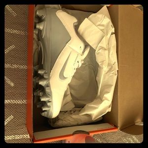 Ladies Nike Cleats Soccer/Lacrosse